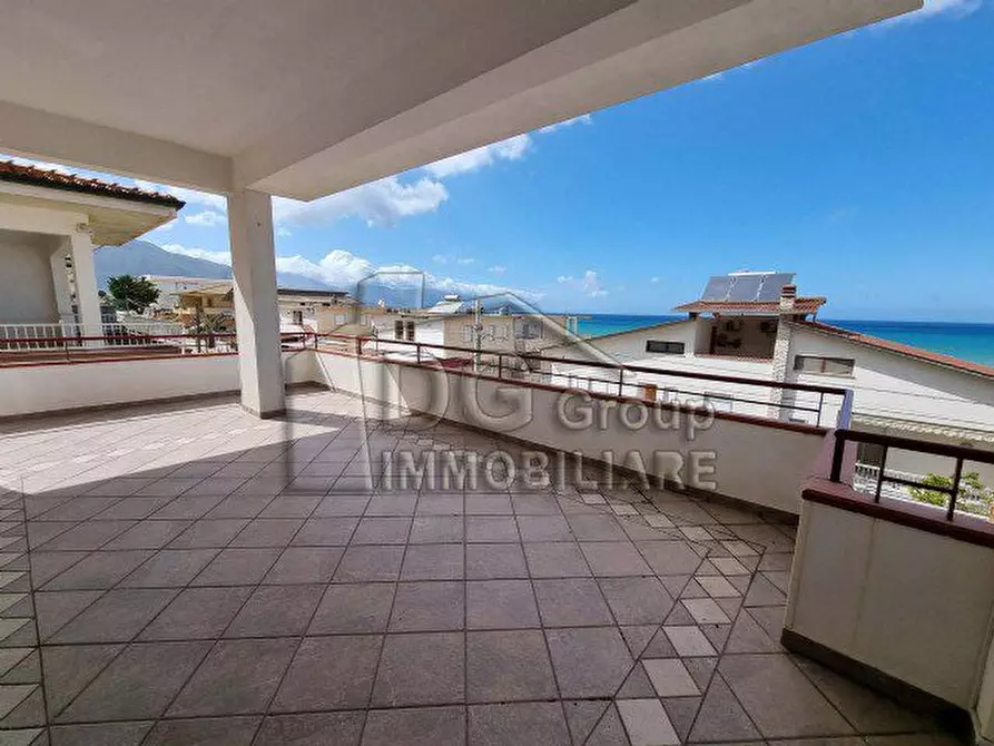 Immagine 4 di Villa in vendita  a Alcamo