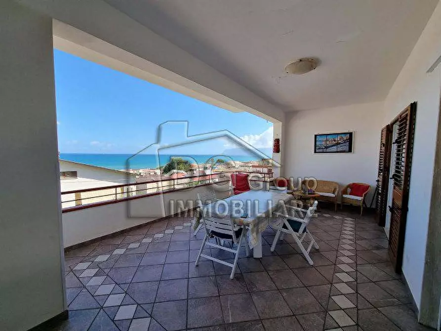Immagine 1 di Villa in vendita  a Alcamo