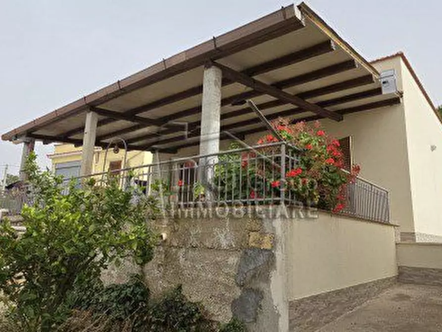 Immagine 1 di Villa in vendita  a Alcamo