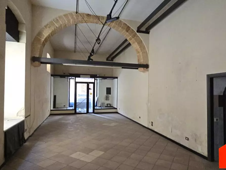 Immagine 1 di Negozio in affitto  a Alcamo