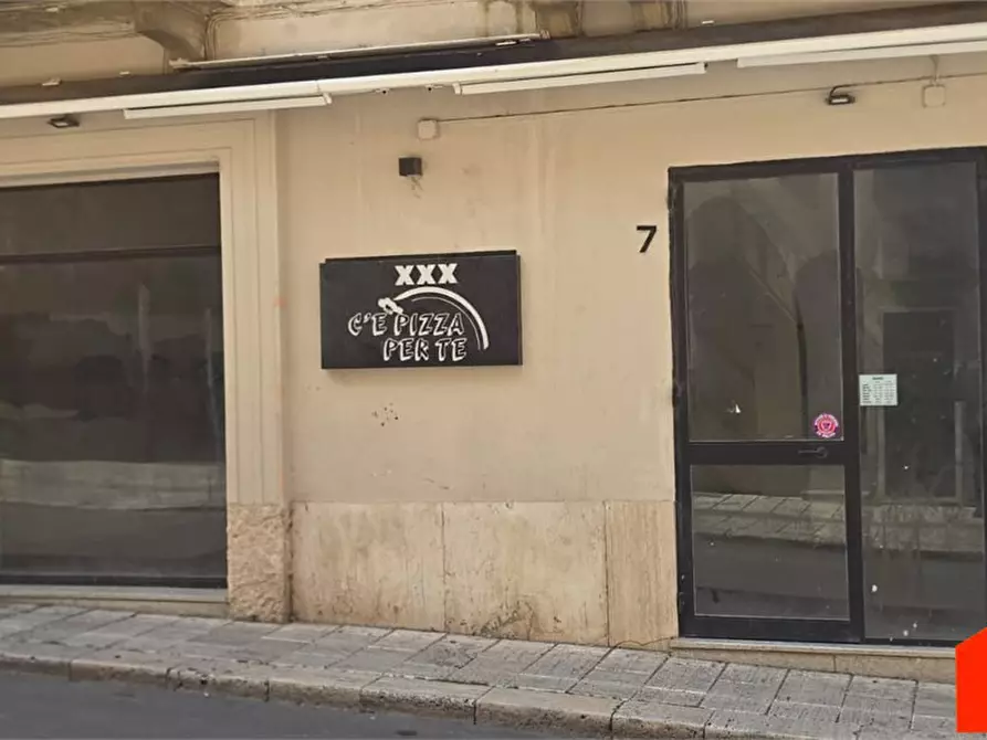 Immagine 3 di Negozio in affitto  a Alcamo