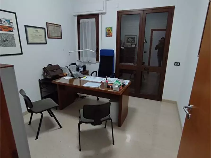 Immagine 5 di Ufficio in affitto  a Alcamo