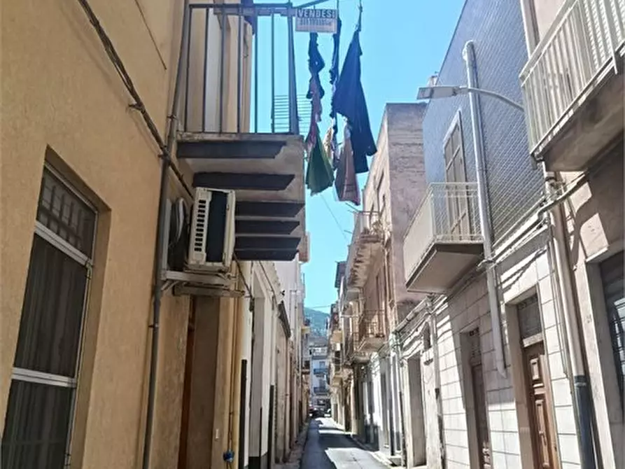 Immagine 3 di Casa indipendente in vendita  a Alcamo