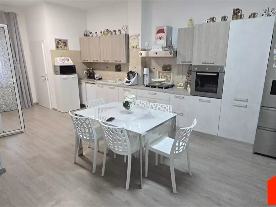 Immagine 2 di Casa indipendente in vendita  a Alcamo