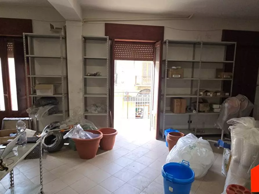 Immagine 4 di Negozio in vendita  a Calatafimi