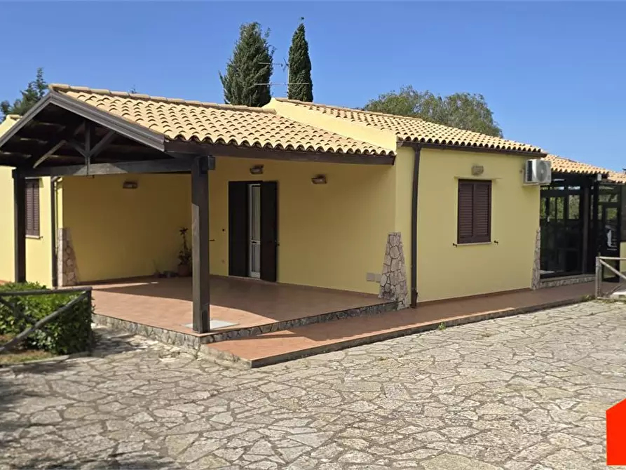 Immagine 1 di Villa in vendita  a Castellammare Del Golfo