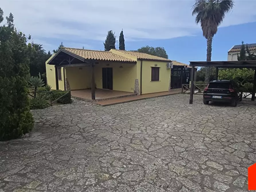 Immagine 3 di Villa in vendita  a Castellammare Del Golfo
