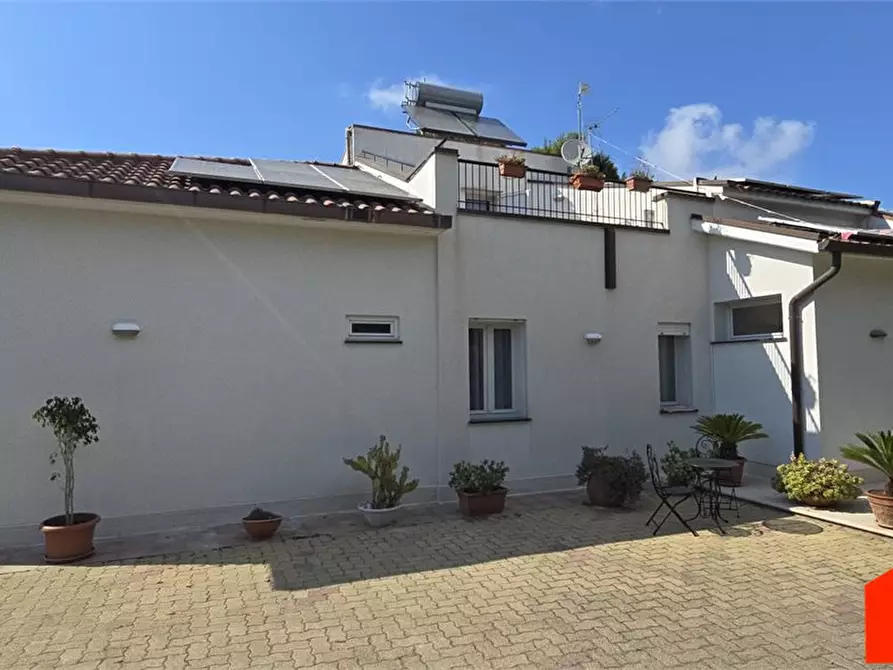 Immagine 3 di Villa in vendita  a Alcamo