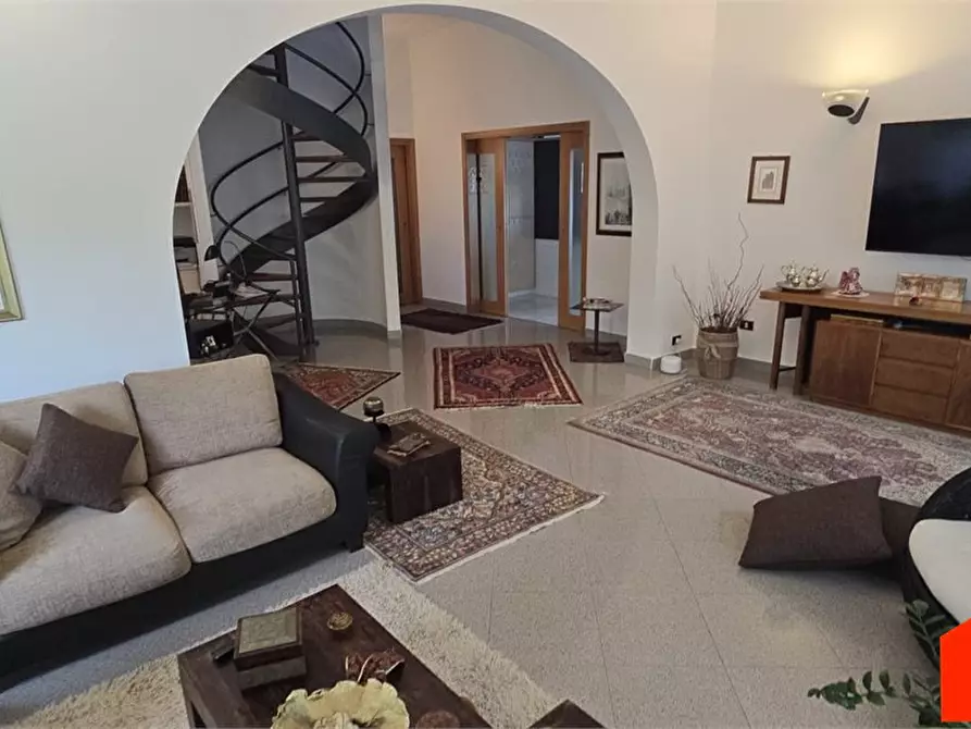 Immagine 9 di Villa in vendita  a Alcamo