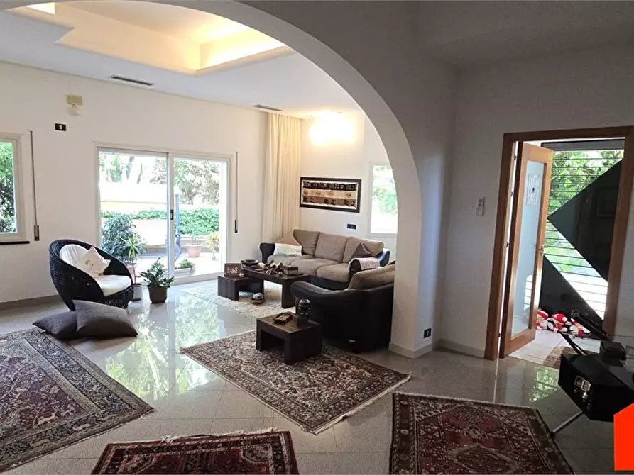 Immagine 5 di Villa in vendita  a Alcamo