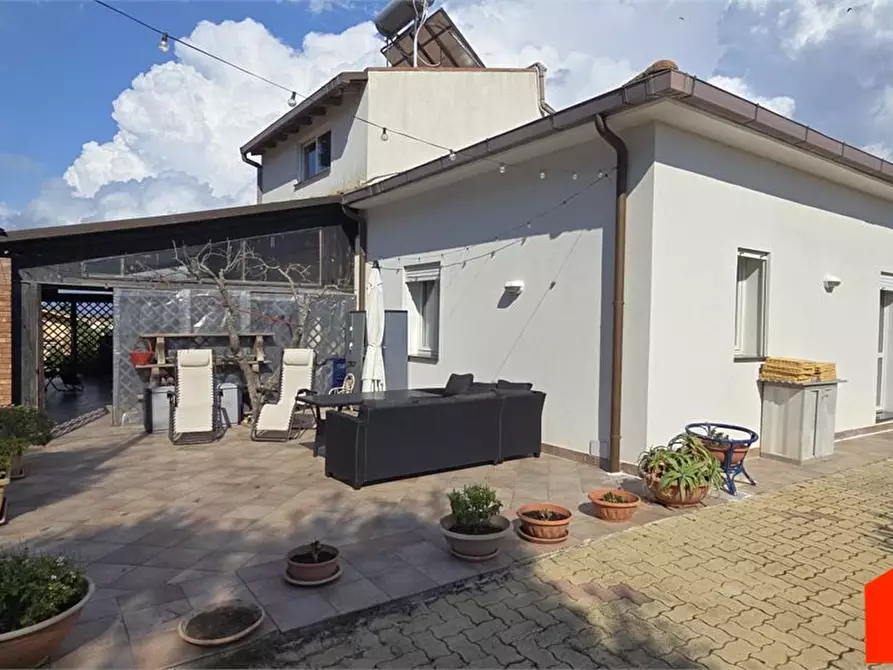 Immagine 2 di Villa in vendita  a Alcamo