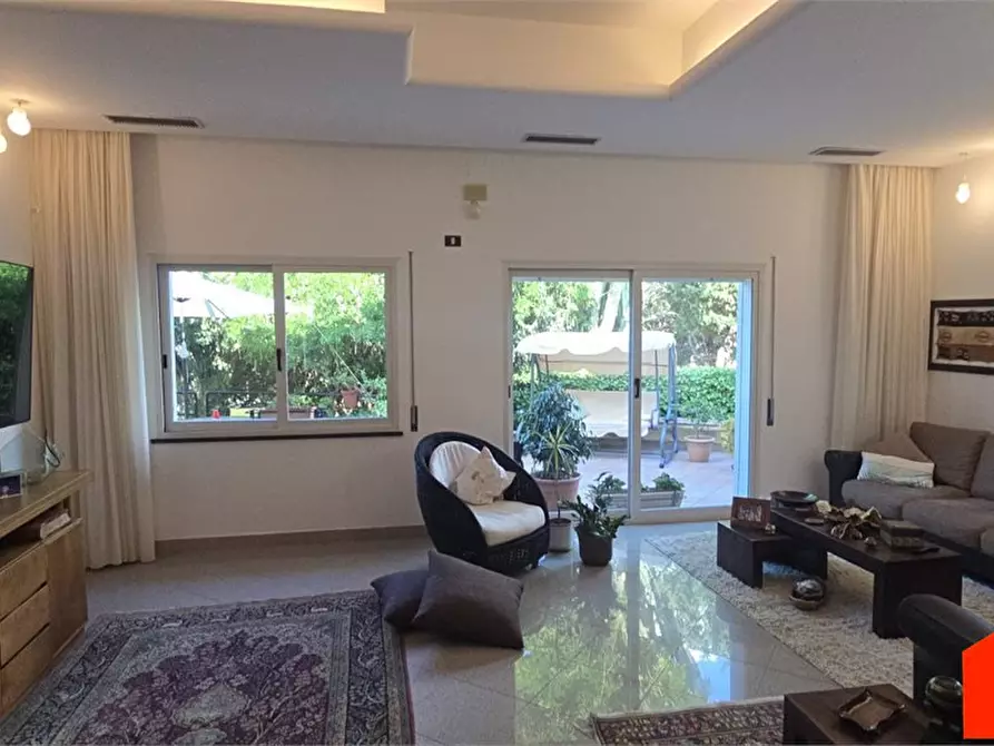 Immagine 4 di Villa in vendita  a Alcamo