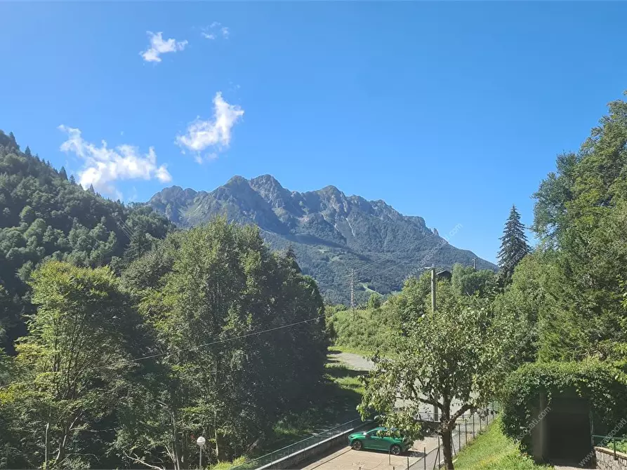 Immagine 5 di Appartamento in vendita  a Oltre Il Colle