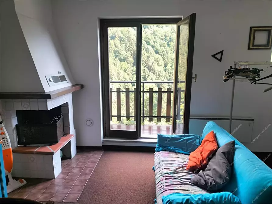 Immagine 9 di Appartamento in vendita  a Oltre Il Colle