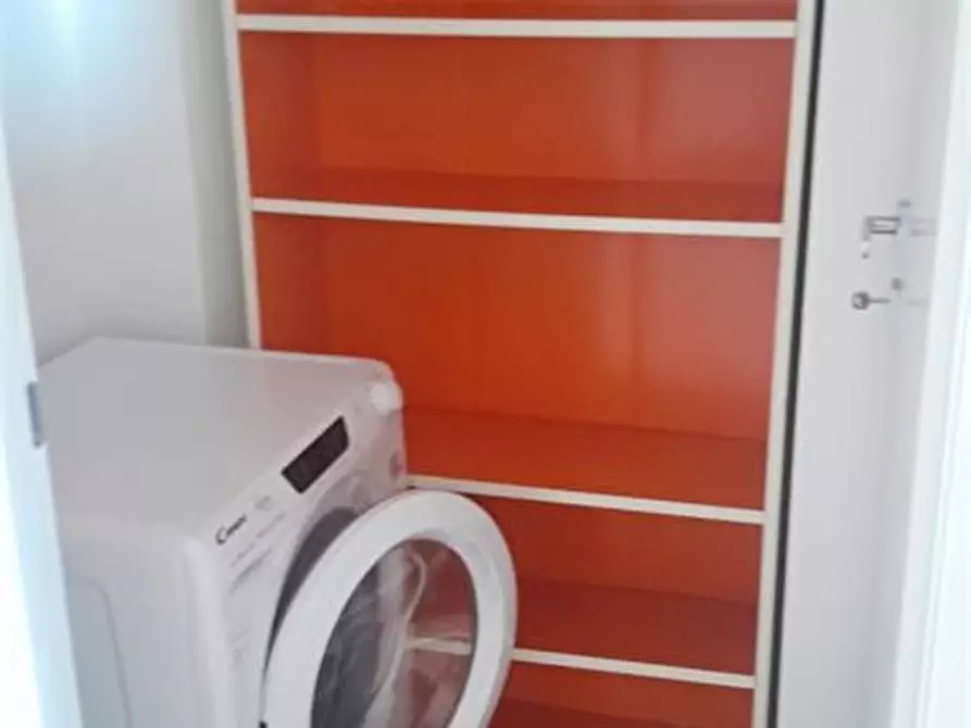 Immagine 8 di Appartamento in affitto  9 a Milano