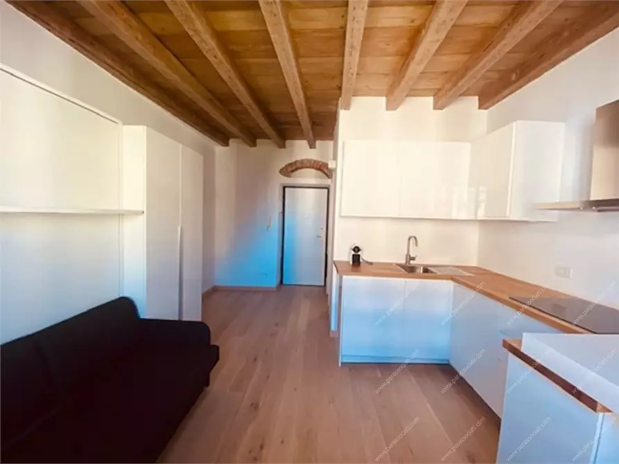 Immagine 6 di Appartamento in affitto  11 a Milano