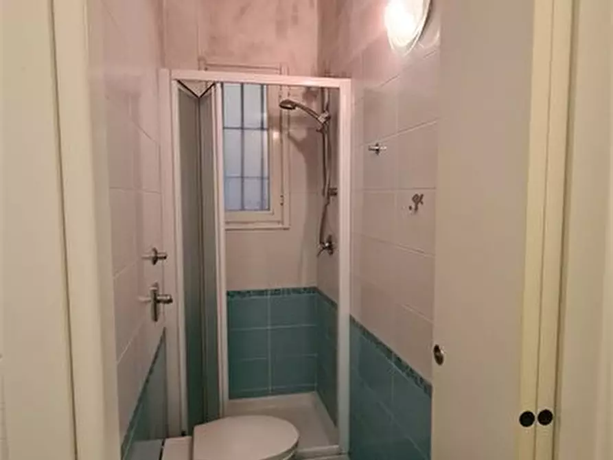 Immagine 10 di Appartamento in affitto  42 a Milano