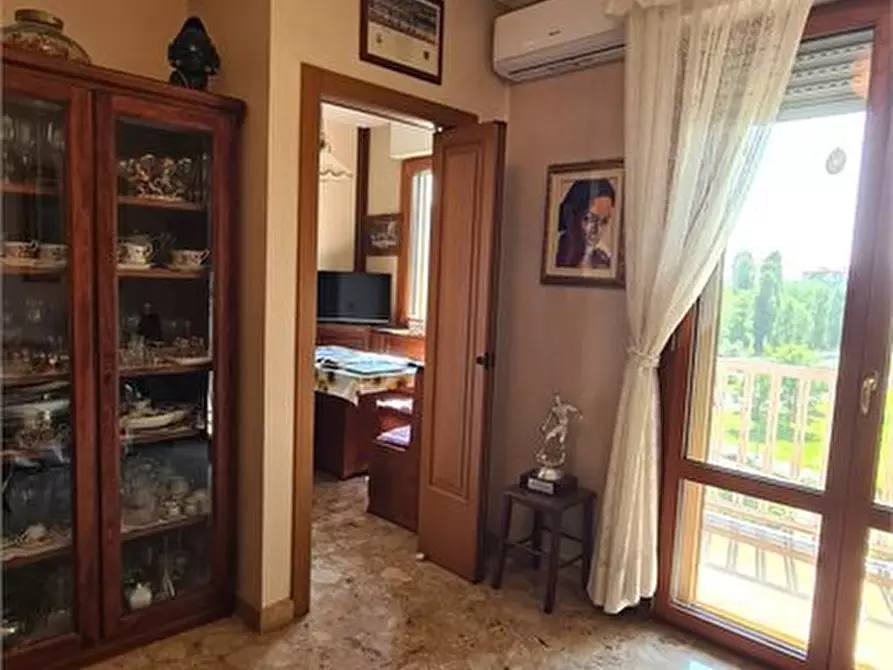 Immagine 8 di Appartamento in vendita  a Milano