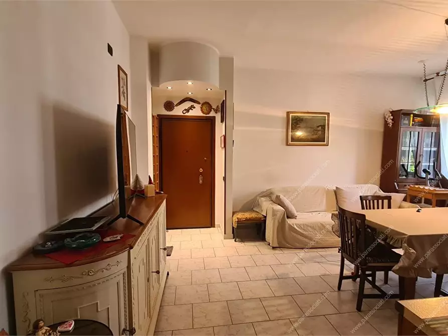 Immagine 5 di Appartamento in vendita  a Cologno Monzese