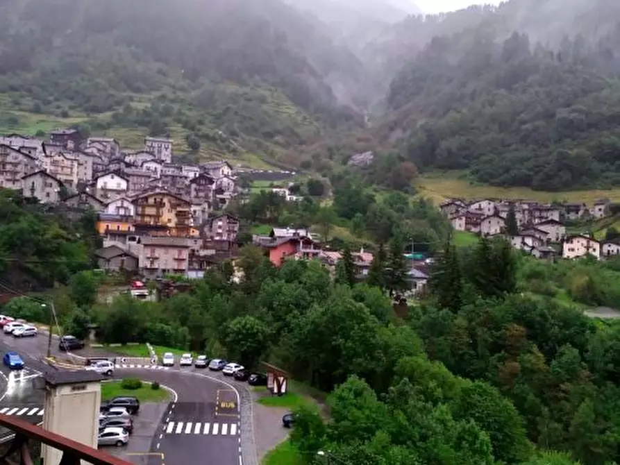 Immagine 2 di Appartamento in vendita  a Chiesa In Valmalenco
