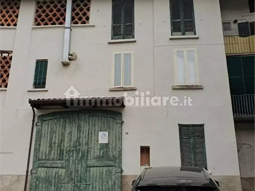 Immagine 5 di Palazzo in vendita  36-38 a Asso