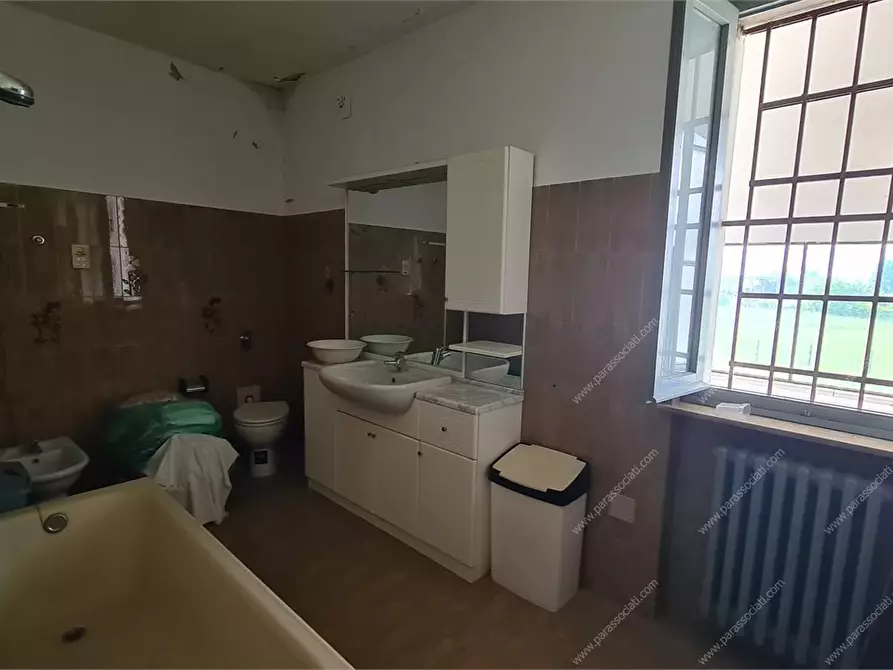Immagine 8 di Rustico / casale in vendita  3 a Mezzana Bigli
