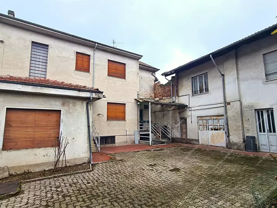 Immagine 2 di Rustico / casale in vendita  7 a Gambarana