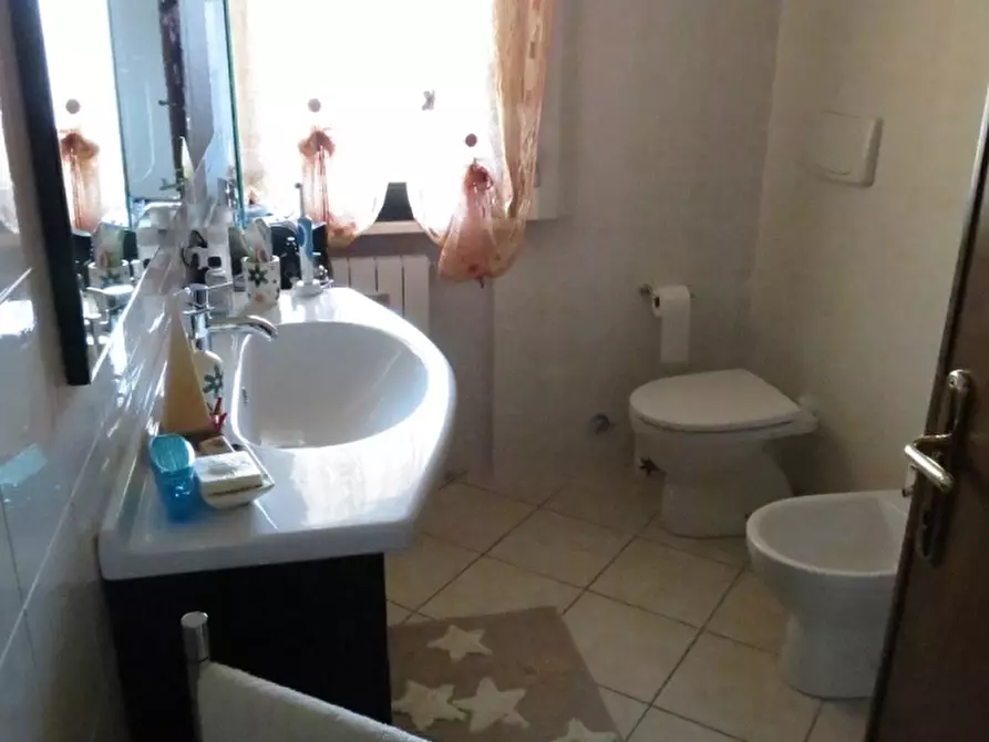 Immagine 5 di Appartamento in vendita  a Rosignano Marittimo