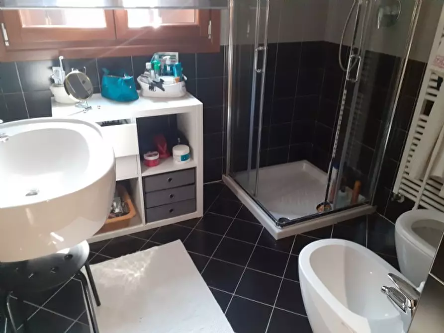 Immagine 7 di Appartamento in affitto  a Collecchio