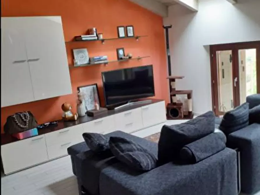 Immagine 2 di Appartamento in affitto  a Parma
