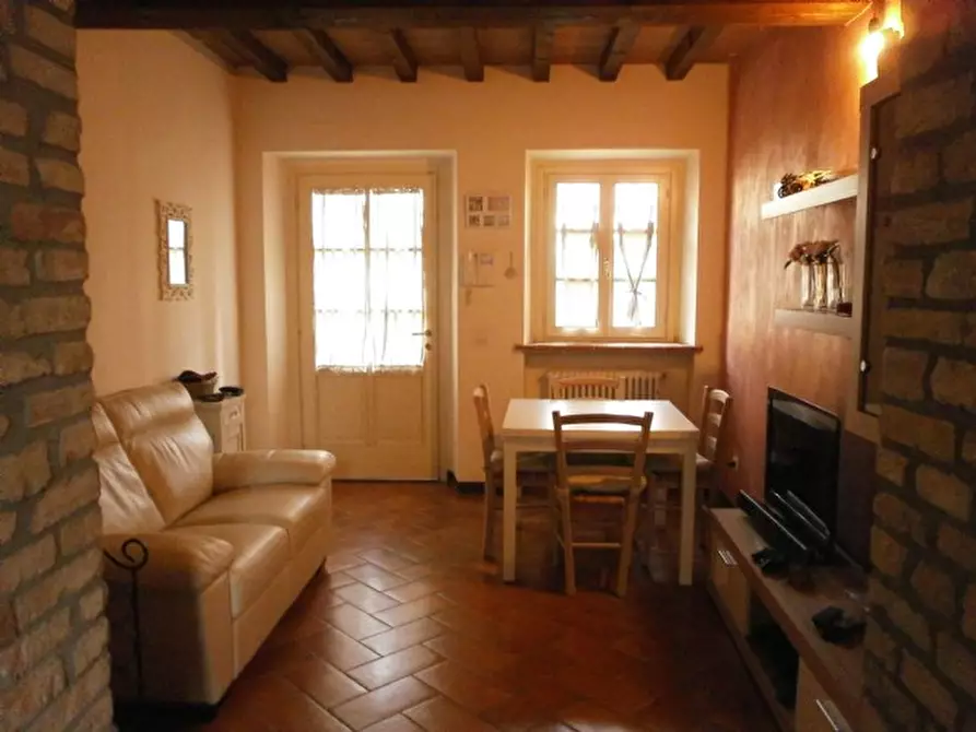 Immagine 2 di Casa semindipendente in vendita  a Parma