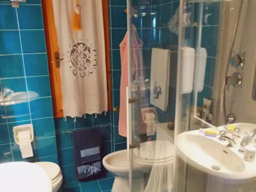 Immagine 4 di Appartamento in vendita  a Rapallo