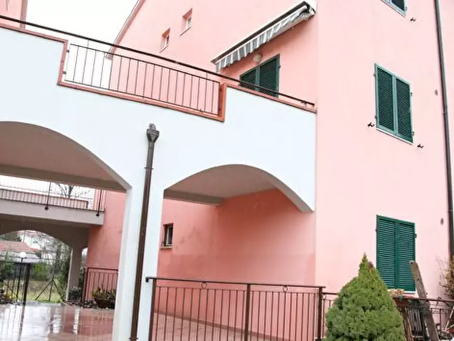 Immagine 1 di Appartamento in vendita  a Ameglia