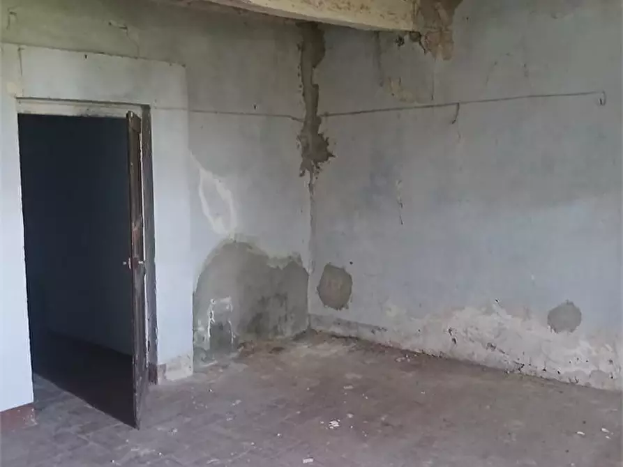 Immagine 8 di Villa in vendita  a Parma
