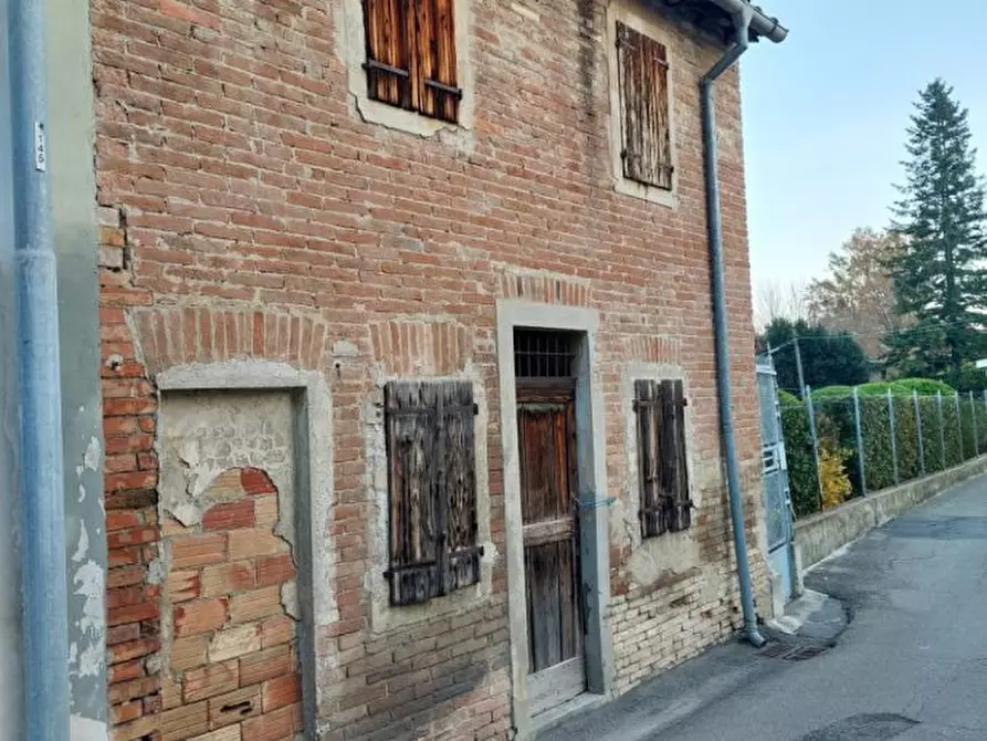 Immagine 1 di Casa semindipendente in vendita  a Felino