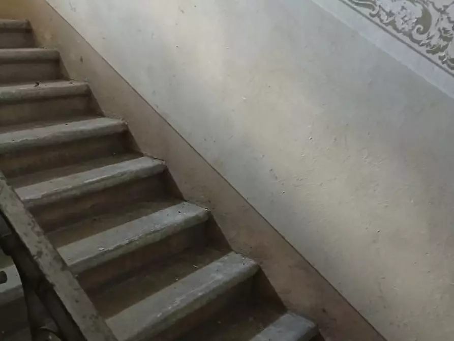 Immagine 4 di Villa in vendita  a Parma