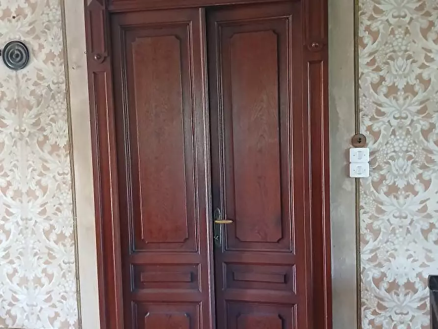Immagine 8 di Villa in vendita  a Parma