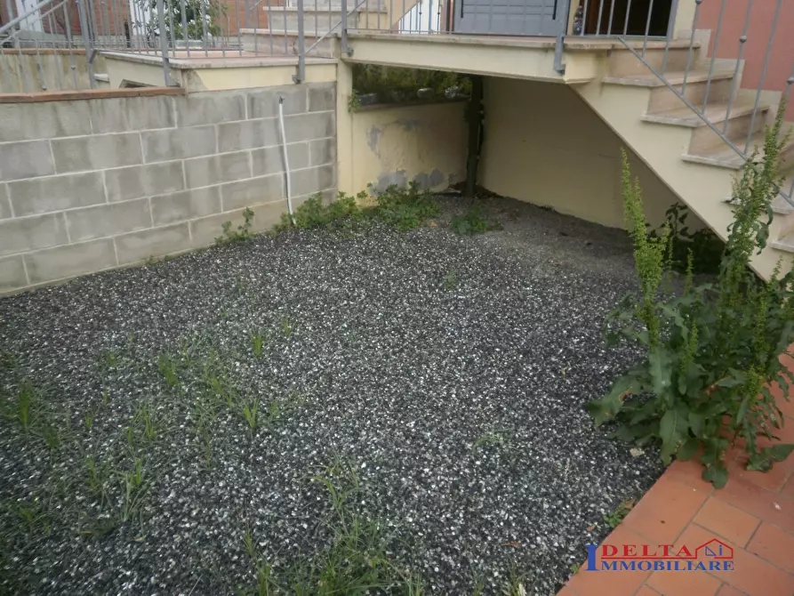 Immagine 8 di Casa semindipendente in vendita  a Rosignano Marittimo