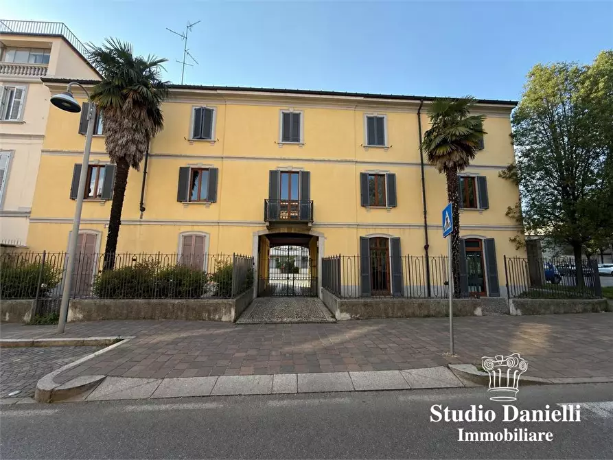 Immagine 1 di Ufficio in affitto  10 a Carate Brianza