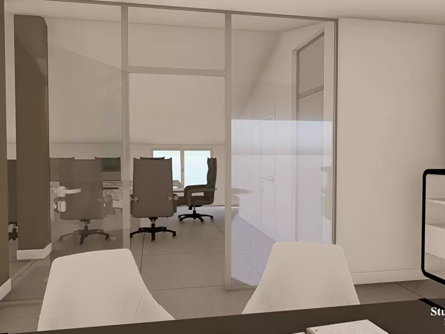 Immagine 10 di Ufficio in affitto  155 a Verano Brianza