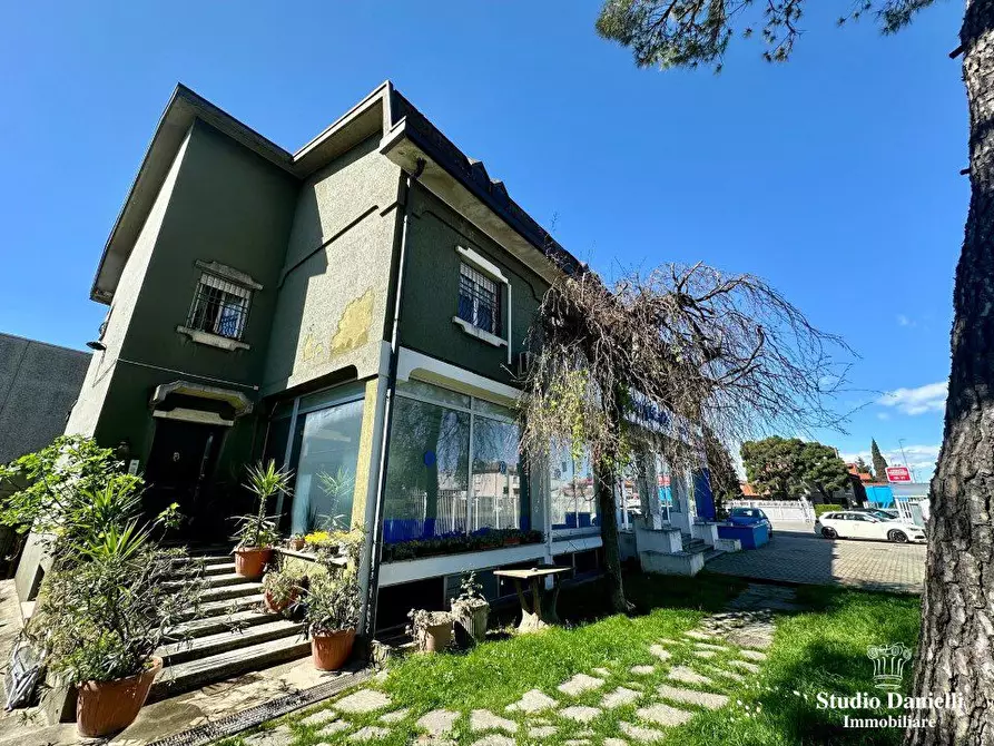 Immagine 4 di Ufficio in affitto  155 a Verano Brianza