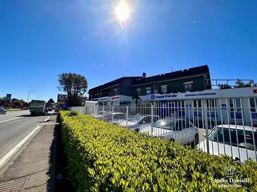 Immagine 9 di Ufficio in affitto  155 a Verano Brianza