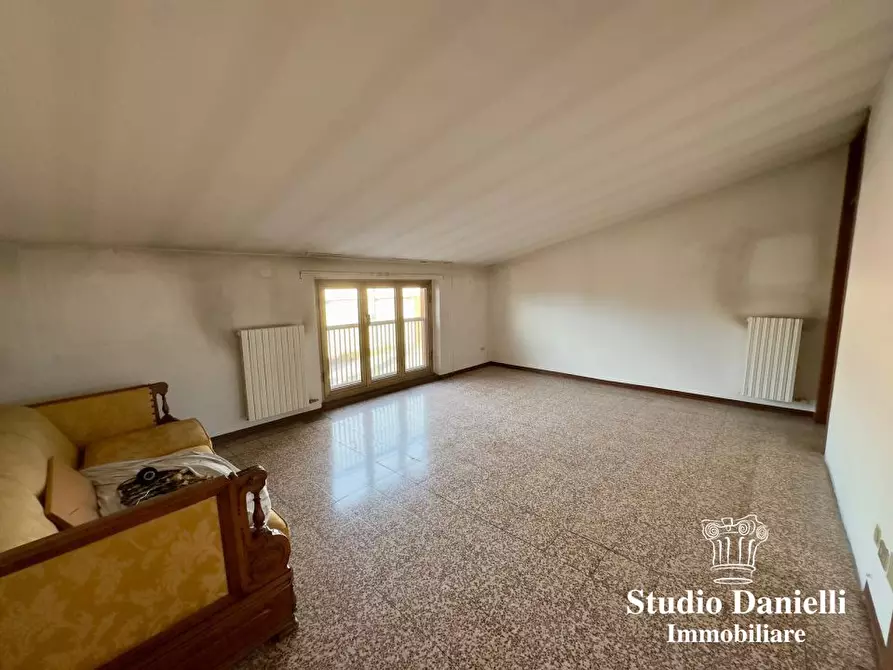 Immagine 5 di Appartamento in vendita  80 a Cesano Maderno