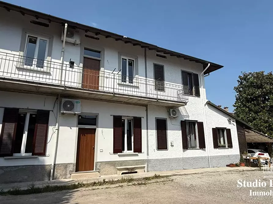 Immagine 4 di Appartamento in vendita  29 a Carate Brianza