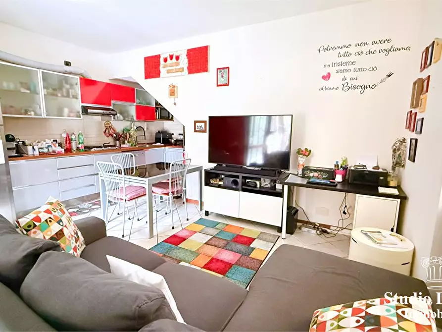 Immagine 2 di Appartamento in vendita  8 a Sovico
