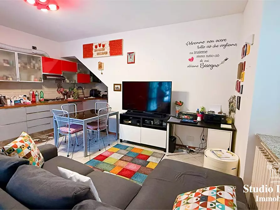 Immagine 10 di Appartamento in vendita  8 a Sovico