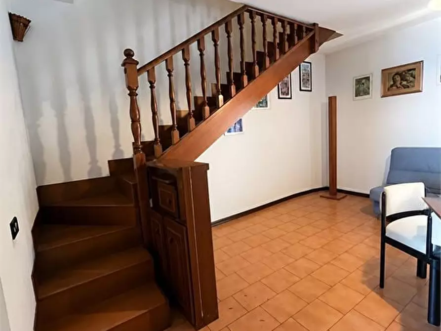 Immagine 6 di Appartamento in vendita  21 a Carate Brianza