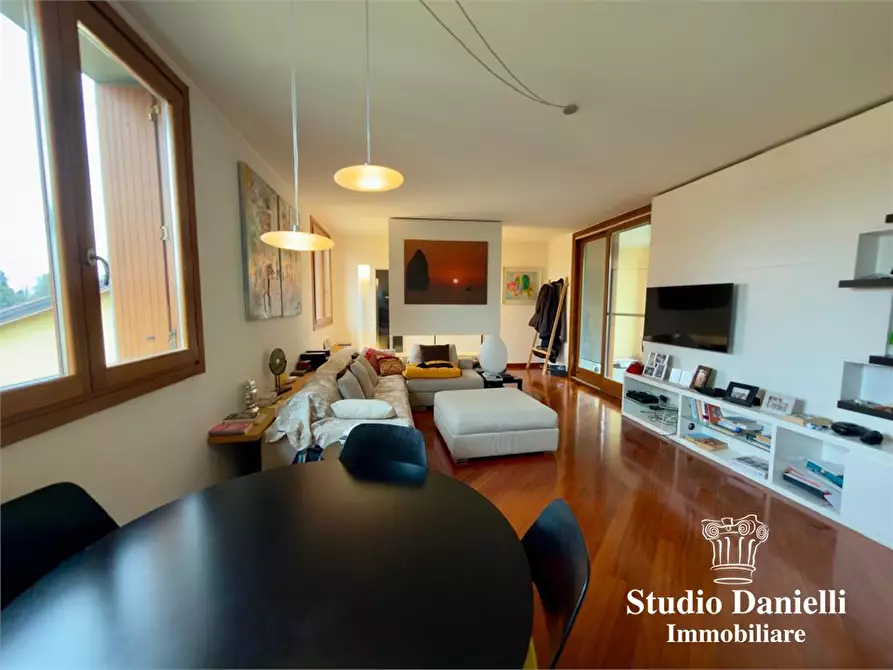 Immagine 3 di Appartamento in vendita  2 a Carate Brianza