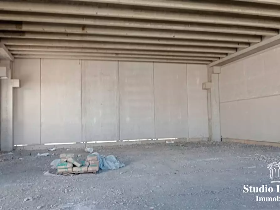 Immagine 9 di Capannone industriale in vendita  6 a Giussano