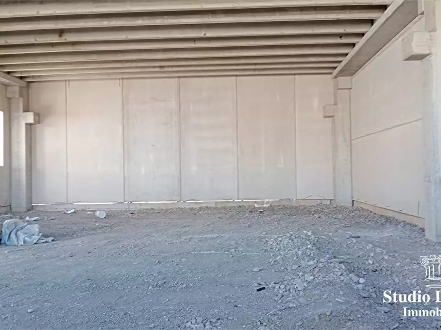 Immagine 7 di Capannone industriale in vendita  6 a Giussano